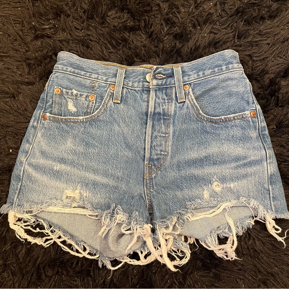 Levi’s shorts